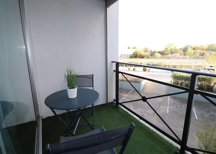 Proche Avec Climatisation Et Piscine - Fr-1-307-290 アパート